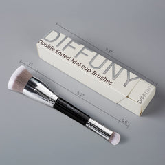 Pinceau DIFFUNY double-face Concealer précision pour camoufler les imperfections.