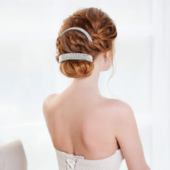 Clip Dilunave strass couleur or, look chic pour soirée.