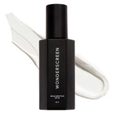 DIME Wonderscreen SPF30, bouteille versée, protection UV légère et non blanchissante.