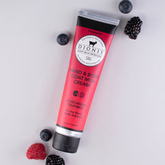 Texture riche de la crème Dionis au lait chèvre Sugarberry prêt à hydrater