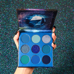 Docolor ombre matte bleu foncé: texture facile à estomper et durable.