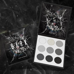 Docolor propose des pigments intenses gris et noir pour des maquages polyvalents et profonds.