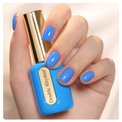 Vernis gel Double Rhythm identique couleur et flacon or, application fluide et durable.