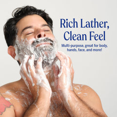 Savon Dr. Bronner's menthe utilisé sous la douche pour cheveux et corps.