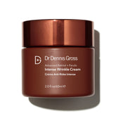 Dr Dennis Gross Advanced Retinol Ferulic crème avant-après peau plus lisse.