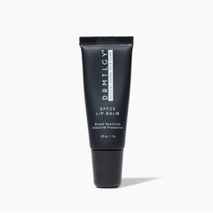 DRMTLGY baume lèvres SPF25 menthol frais apaise et rafraîchit.