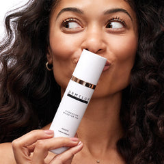 Ingrédients DRMTLGY Hydration Booster : extrait de soja pour protection possible.
