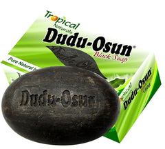 Ingrédients naturels et herbes africaines du savon Dudu-Osun pour peau équilibrée.