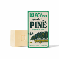 Savon Duke Cannon en brique pour homme au parfum sapin, énergie matinée.