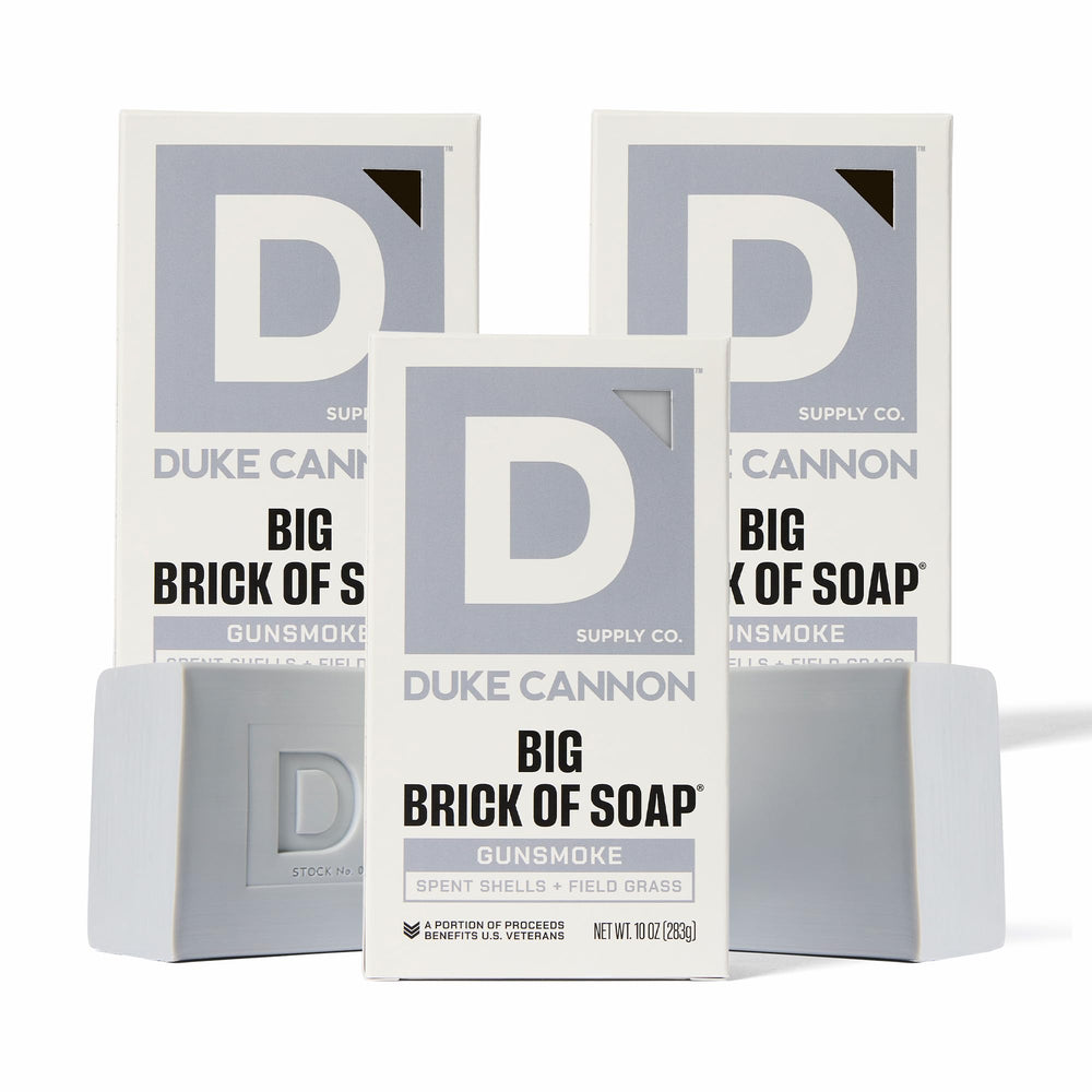 Duke Cannon Gun Smoke: savon barre 10 oz au parfum bois-bourbon-cuir, rafraîchissant