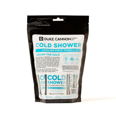 Emballage refermable Duke Cannon offrant 15 lingettes discrètes pour le voyage.