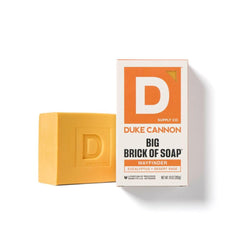 Savon Duke Cannon High Country 10 oz, notes boisées et agrume, fraîcheur durable.