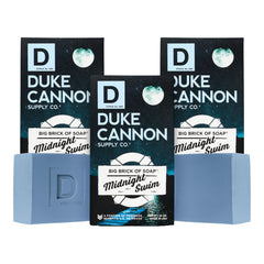 Savon Duke Cannon gros morceau Midnight Swim Eau Fraîche 10oz pour une propreté durable.