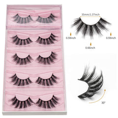 Boîte de voyage pratique pour ranger les cils DYSILK après utilisation.