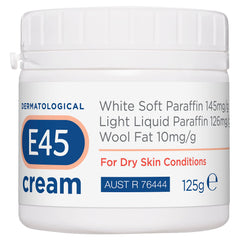 Crème dermatologique E45 en pot — hydratation rapide pour peau sèche.