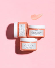 Application nocturne du NYMPH NECTAR Balm pour peau repulpée au matin.