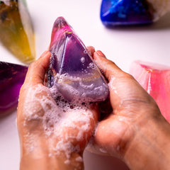 Earth & Home Savon Roche Oeil-de-Tigre: couleur vive et hydratation légère.