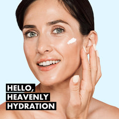 Eclat Skincare : application quotidienne douceur et fraîcheur.