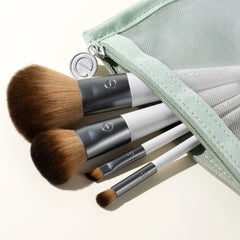 EcoTools pinceau-teint-melange pour fondre le maquillage sur le teint.