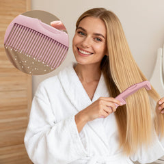 Le peigne à dents fines EHBELIF en rose, pour une détox capillaire en douceur.
