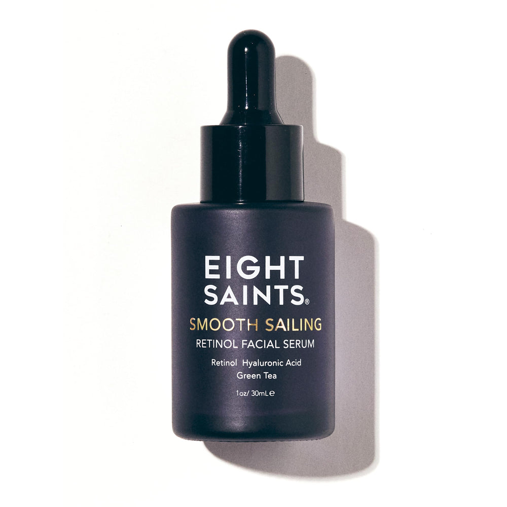 Sérum retinol Eight Saints dans sa bouteille, texture légère prête à l’emploi