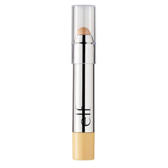 Correcteur-stick E.L.F. texture crèmeuse pour estomper les imperfections en douceur.