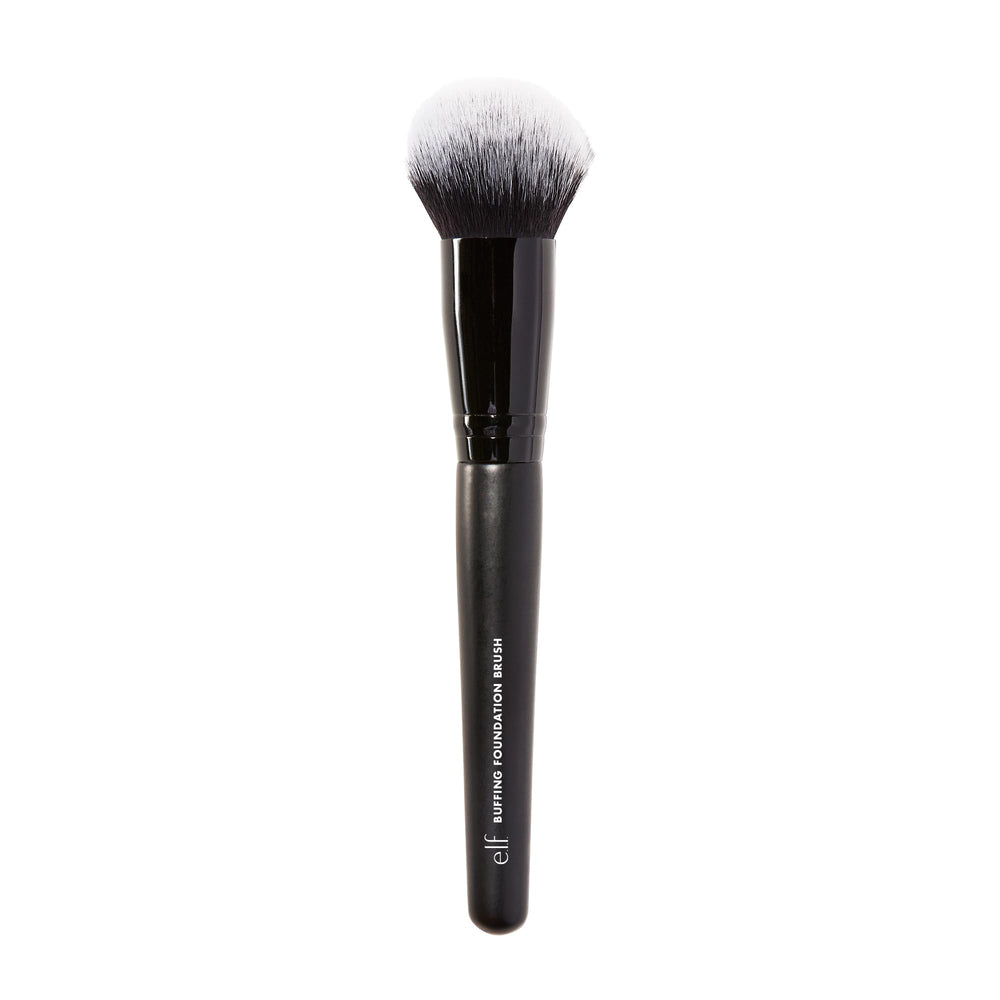 Pinceau elf, fond de teint buffant fin, offre un fini naturel.