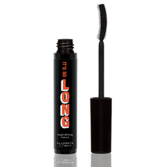 Elizabeth Mott Mascara – formulation légère compatible avec extensions pour un volume durable.