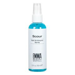 EMMA Beauty Scour prépare les ongles avant l’application du vernis.