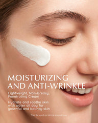 Texture crèmeuse EnaSkin Retinol montrée en gros plan, douceur et absorption rapide.