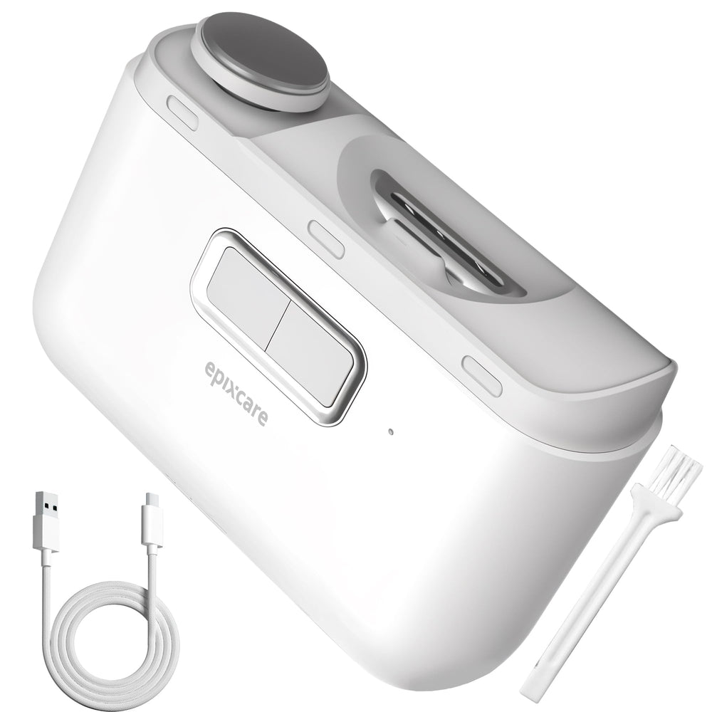 EpixCare coupe-ongles électrique ergonomique en main pour une manipulation sûre.