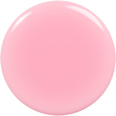 Essie Gel Couture présente le pinceau courbe facilitant l’application et une couverture homogène.