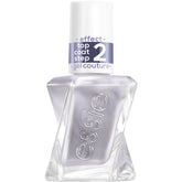 Essie Gel Couture Top Coat Chrome Glacé, fini chromé et lumineux visibles sur l’ongle.