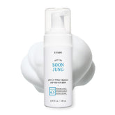 ETUDE SoonJung – texture mousse légère pour un nettoyage en douceur.