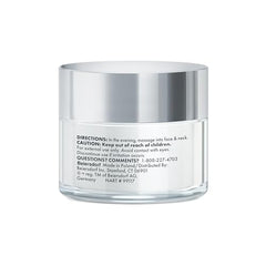 Application facile du soin Eucerin Q10 Nuit pour hydrater le visage et le cou le soir.