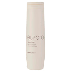 Eufora Sculpture Light Glaze, bouteille à verse, offre une tenue légère à moyenne.