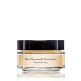 Evanhealy crème hydratante camomille bleue sur flacon pompe, adaptée peau sensible.