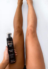 Existing Beauty Bronze Tan Mousse guide couleur vert/gris pour une application précise.