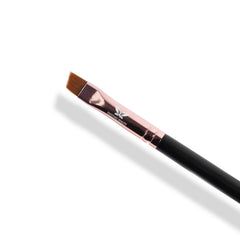 Existing Beauty goupillon double facilite la teinture des cils et sourcils.