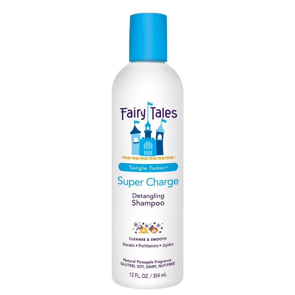Le shampooing Fairy Tales Tangle Tamer, bouteille pratique, facilite le lavage en douceur.