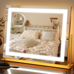 Miroir FENNIO: vue face pour maquillage précis et éclairage homogène.