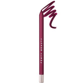 Trace'd Out de Fenty Beauty, crayon lèvre framboise, couleur fidèle et longue tenue.