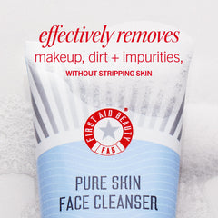 Ultra Repair Cream de First Aid Beauty, hydratation rapide et absorption agréable.