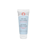 First Aid Beauty Pure Skin Face Cleanser – flacon 2 oz, démaquille sans dessèchement.