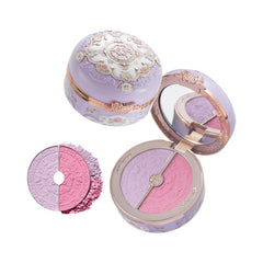 Flower Knows coffret nuage papillons embossé idéal pour retouches en déplacement.