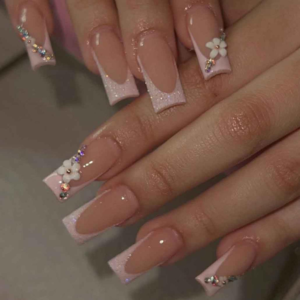 Ongles Foccna 3D fleurs carré rose longue, manicure glamour à domicile.