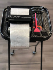 Framar Fold Freak Dispenser facilite la coupe longue ou courte des feuilles de foil.