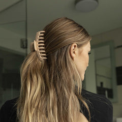 FRAMAR pince pour cheveux épais, facile à ouvrir et maintenir les mèches.