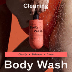 frank body Clearing Body Wash – Texture gel rafraîchissante pour le nettoyage.