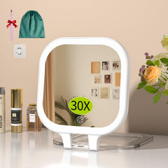 Miroir FUNTOUCH double-face 1x et 30x pour un maquillage précis.